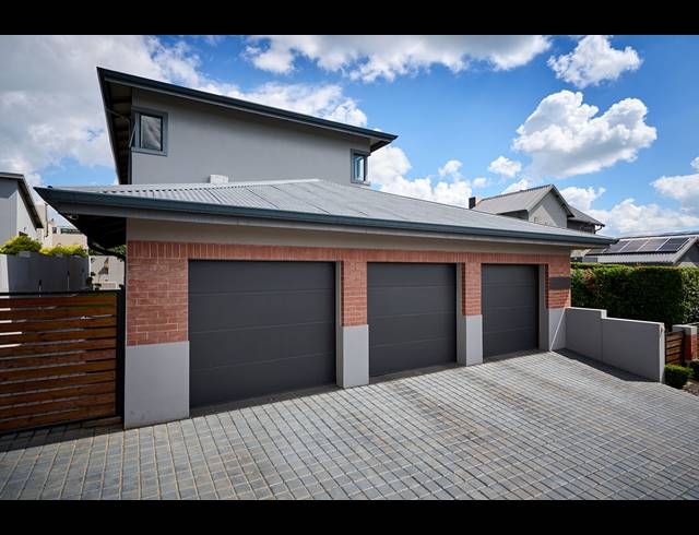 4 BEDROOM HOUSE TO LET IN WATERFALL COUNTRY VILLAGE